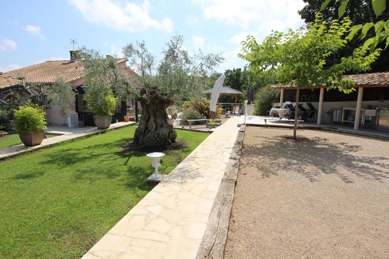 Villa Jalna Chambre, Suites Et Appartement Roquefort Les Pins Bagian luar foto