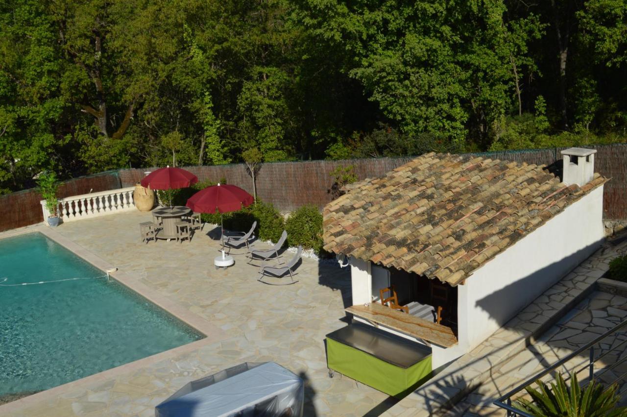 Villa Jalna Chambre, Suites Et Appartement Roquefort Les Pins Bagian luar foto